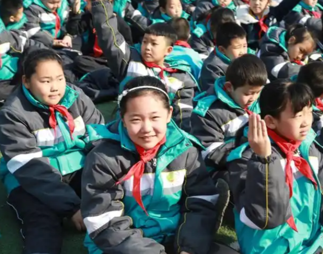 下降心思落差家长多鼓舞交流不指责施压协助学生树立学习决心